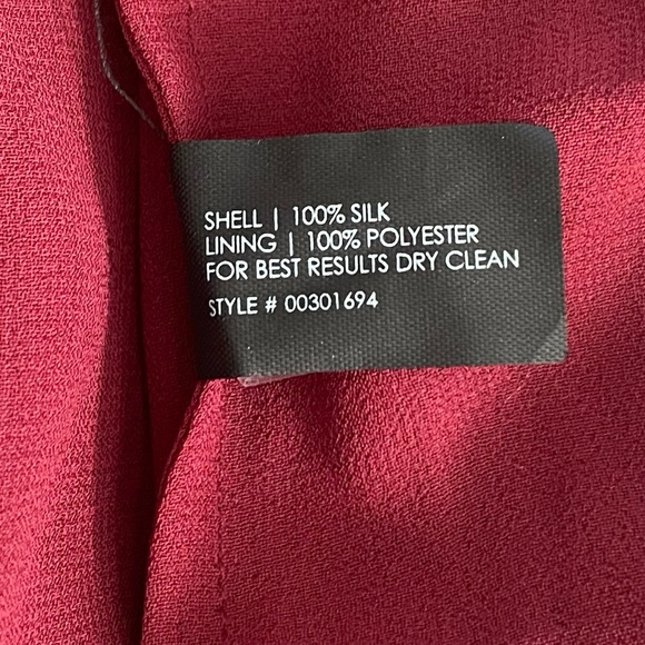 NWT Club Monaco Venetian Rose/Rouge Parker Skirt Pleated Lined Back Zip Size 10 - Picture 4 of 9